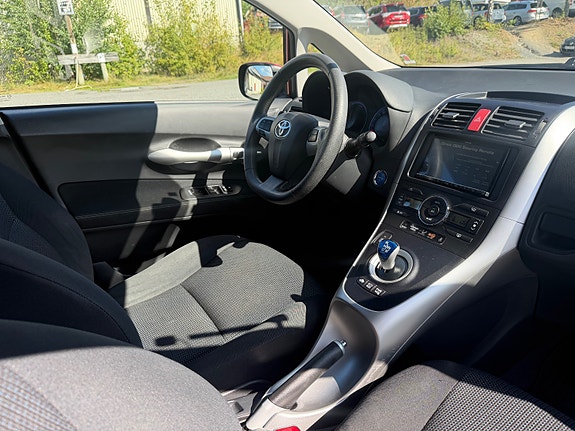 Toyota Auris 13 of 20