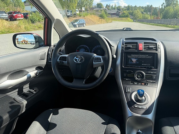 Toyota Auris 14 of 20