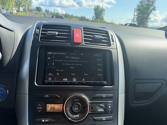 Toyota Auris 18 of 20