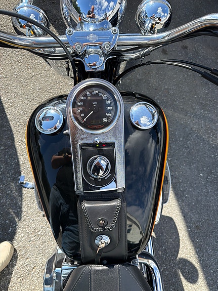 Harley-Davidson FLSTF Fat Boy 8 of 9