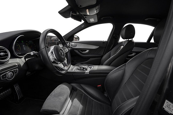 Mercedes-Benz C300 11 of 28