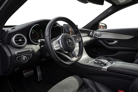 Mercedes-Benz C300 10 of 28
