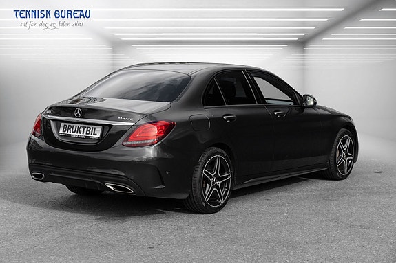 Mercedes-Benz C300 9 of 28