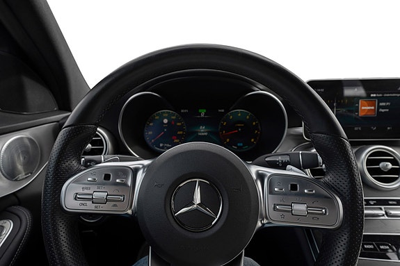 Mercedes-Benz C300 15 of 28