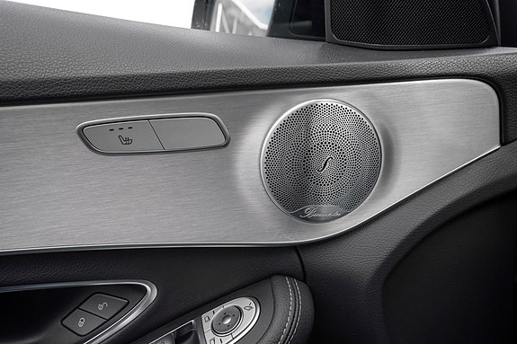 Mercedes-Benz C300 14 of 28