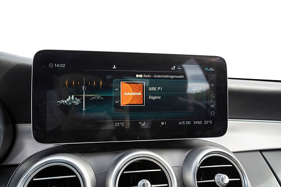 Mercedes-Benz C300 17 of 28