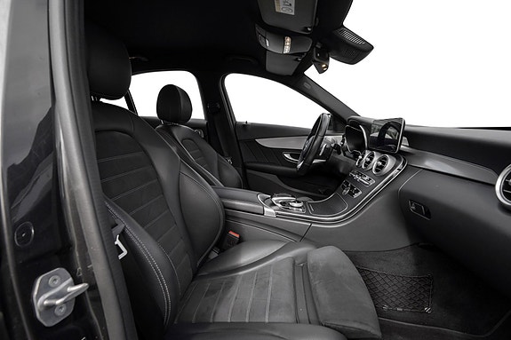 Mercedes-Benz C300 27 of 28