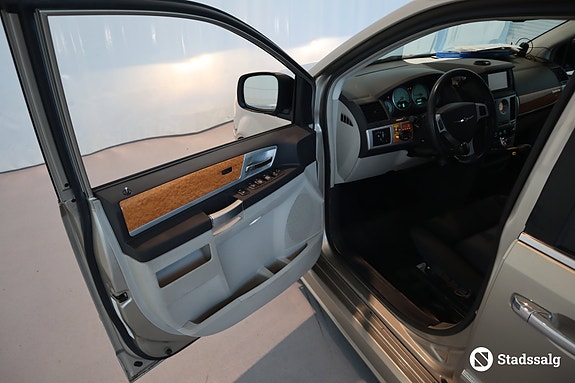 Chrysler Grand Voyager 9 of 10