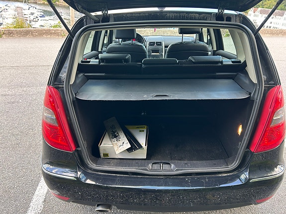 Mercedes-Benz A160 d 12 of 18