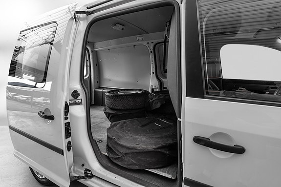Volkswagen Caddy 18 of 20