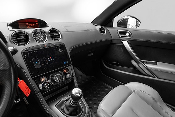 Peugeot RCZ 11 of 24
