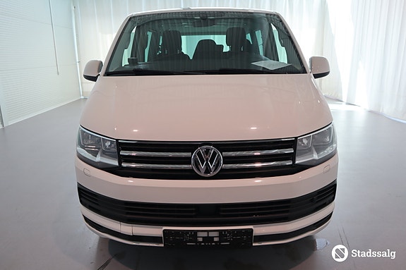 Volkswagen Kombi 2 of 10