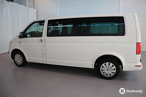 Volkswagen Kombi 8 of 10