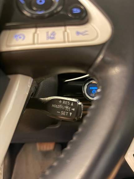 Toyota Prius Plug-in Hybrid 16 of 30