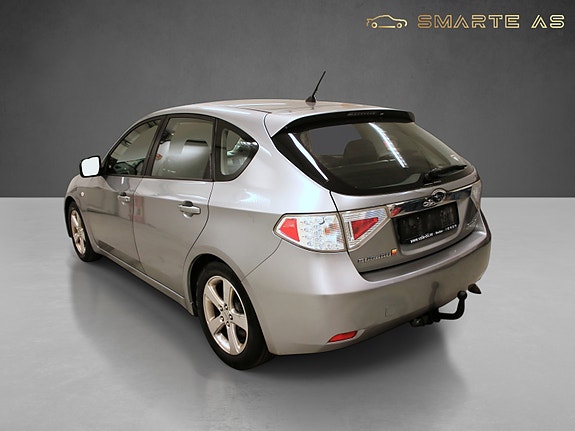 Subaru Impreza 5 of 12