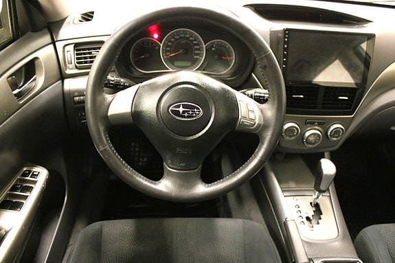 Subaru Impreza 11 of 12
