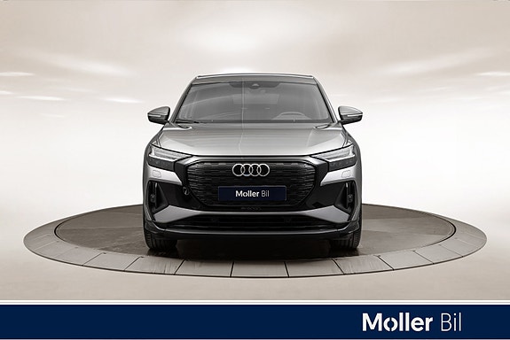 Audi Q4 e-tron 8 of 29