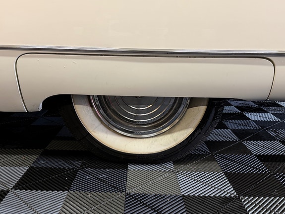 Cadillac Deville 22 of 30