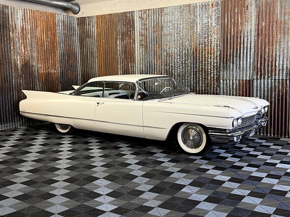 Cadillac Deville 3 of 30