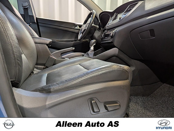 Hyundai Tucson 27 of 30