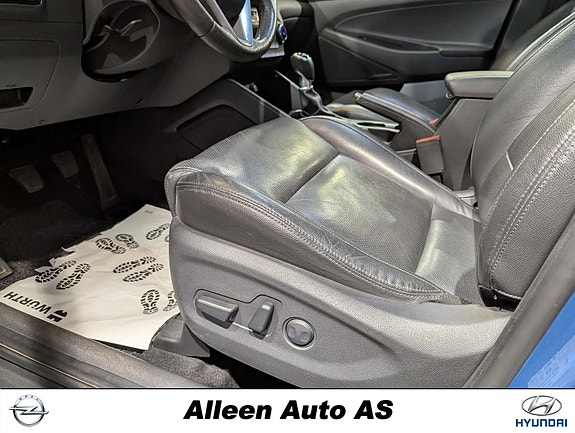 Hyundai Tucson 14 of 30