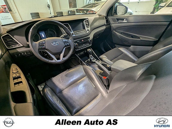 Hyundai Tucson 12 of 30