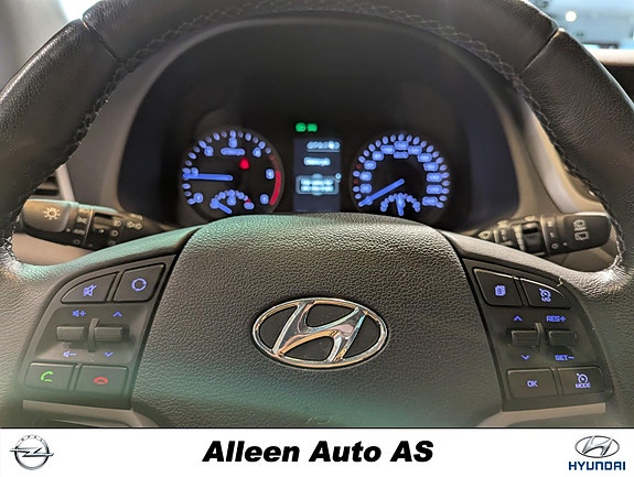 Hyundai Tucson 16 of 30