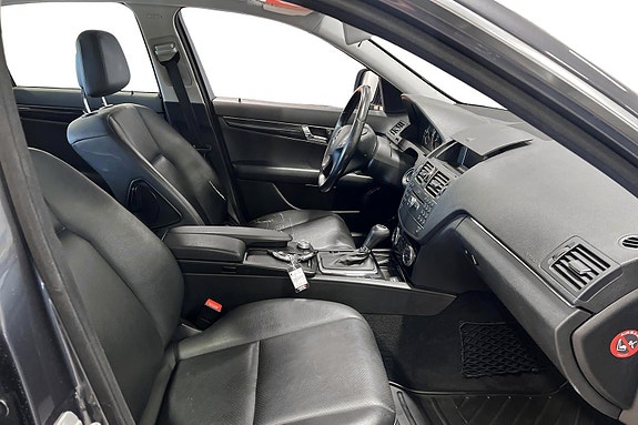 Mercedes-Benz C200 d 23 of 30