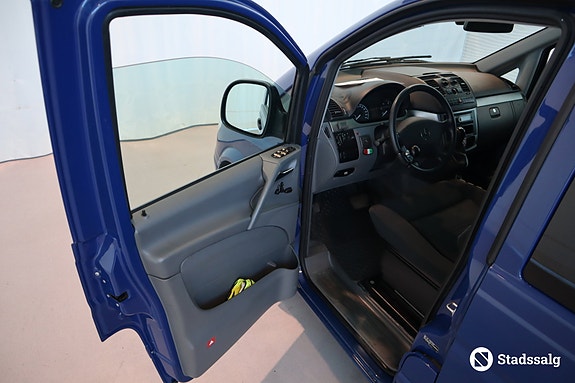 Mercedes-Benz Vito 111 9 of 10