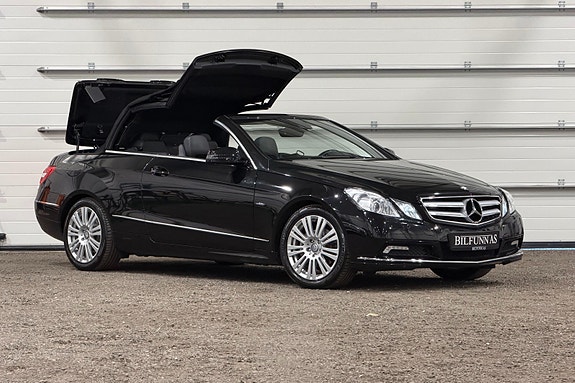 Mercedes-Benz E200 2 of 27