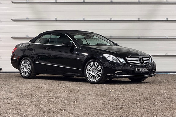 Mercedes-Benz E200 3 of 27