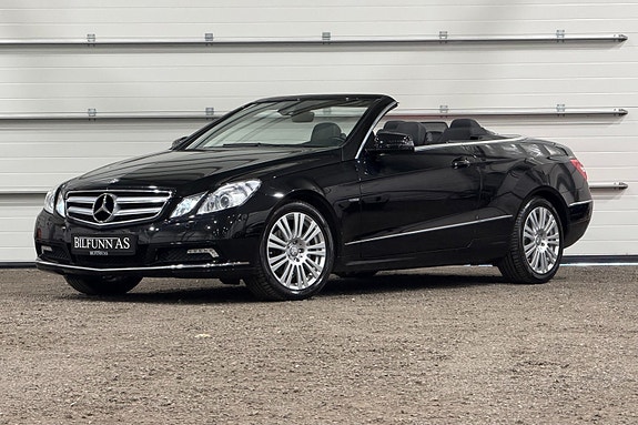 Mercedes-Benz E200 8 of 27