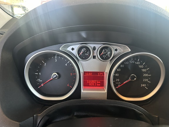Ford Kuga 13 of 21