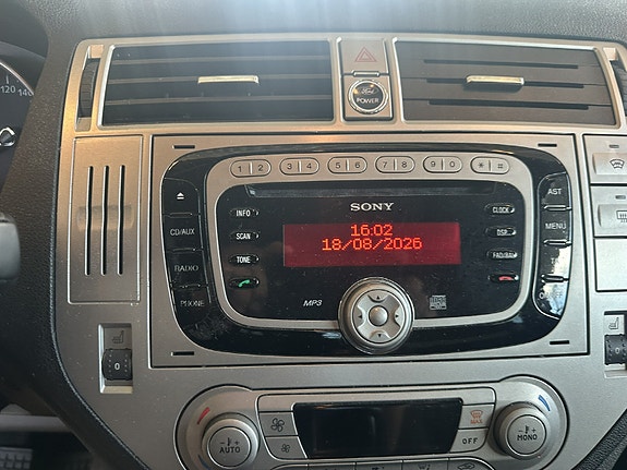 Ford Kuga 14 of 21