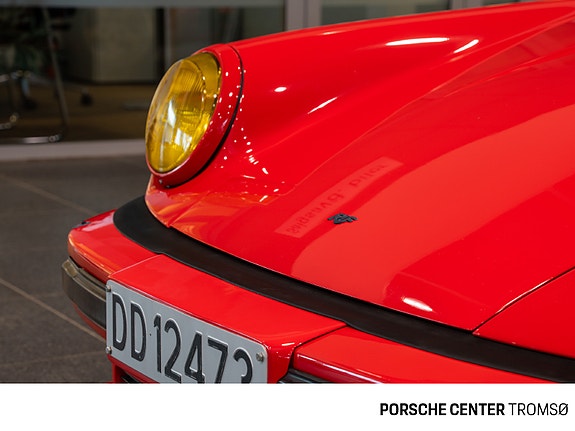 Porsche 911 18 of 30