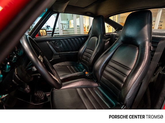 Porsche 911 29 of 30