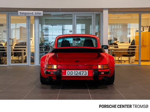 Porsche 911 10 of 30