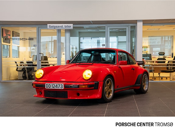 Porsche 911 3 of 30