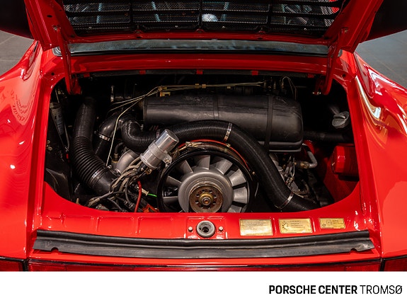 Porsche 911 24 of 30