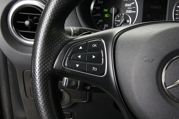 Mercedes-Benz Vito 25 of 28