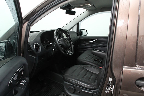 Mercedes-Benz Vito 14 of 28