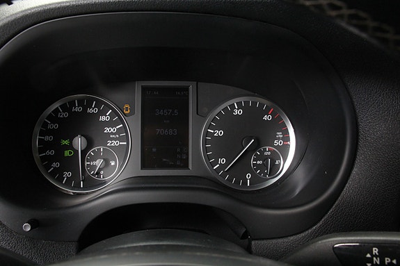 Mercedes-Benz Vito 24 of 28