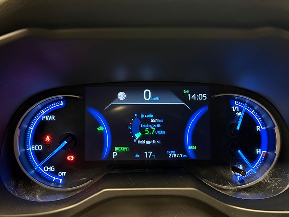 Toyota RAV4 26 of 30