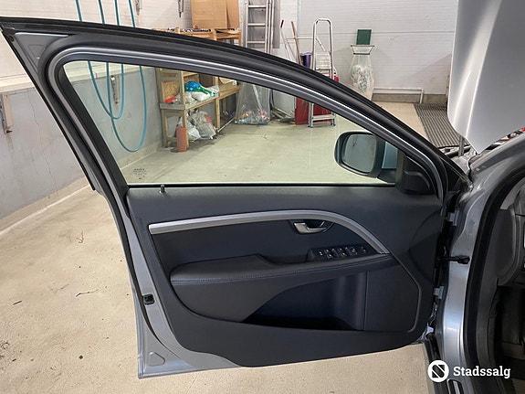 Volvo V70 10 of 10