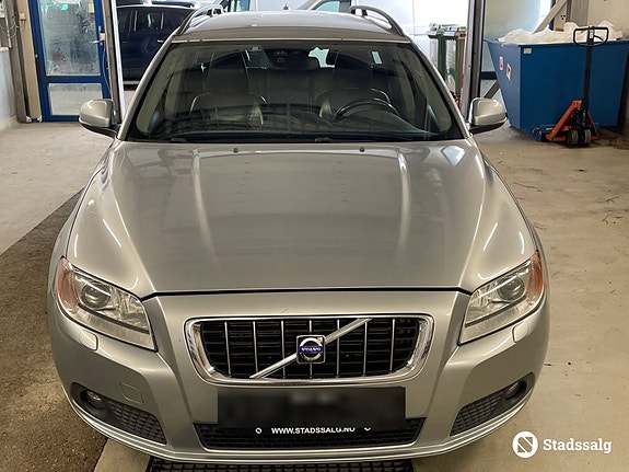 Volvo V70 8 of 10
