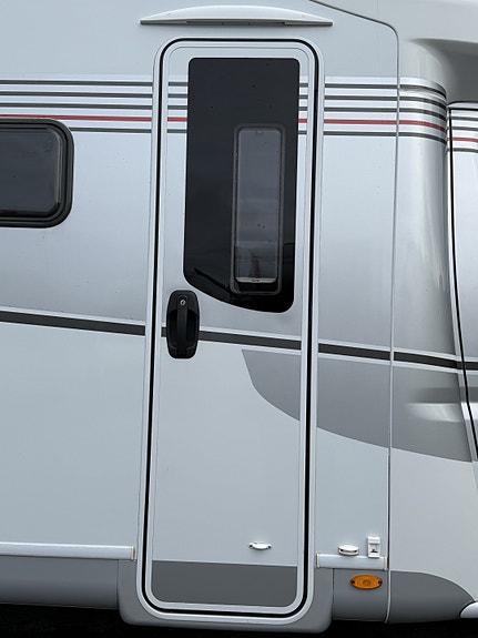 LMC Cruiser SL T662 16 of 30
