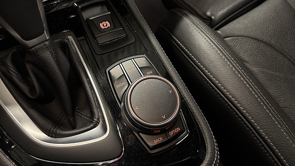 BMW 220d 24 of 26