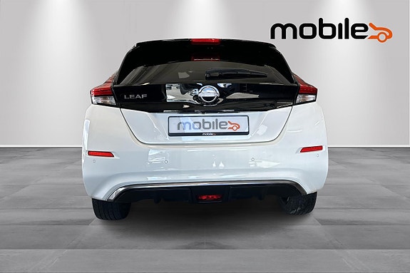 Nissan Leaf 4 of 29
