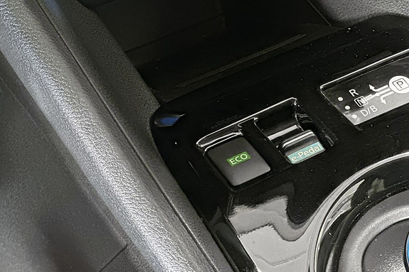 Nissan Leaf 27 of 29