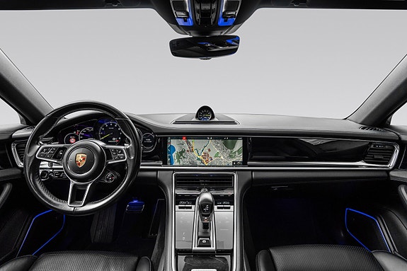 Porsche Panamera 4 19 of 30